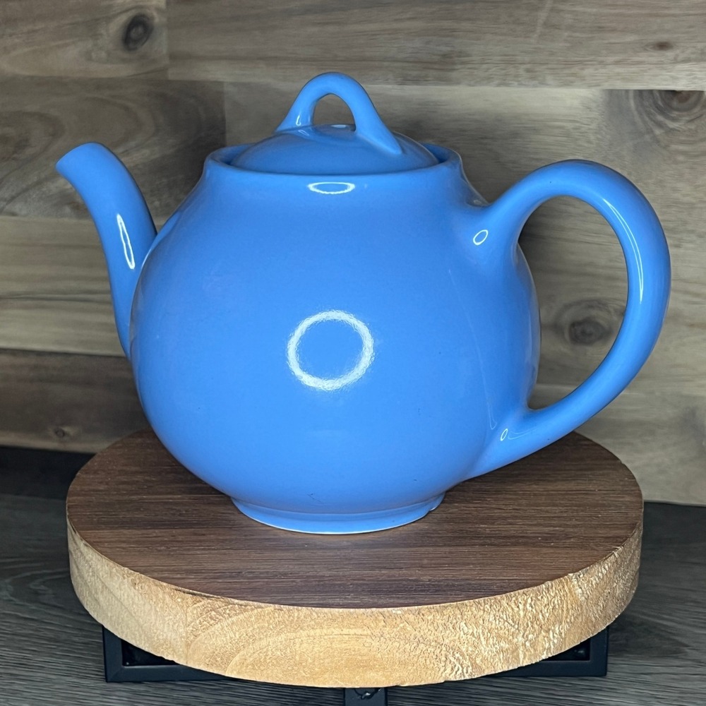 Vintage Lipton's Tea Periwinkle Blue Ceramic Teapot Hall China Made in USA E2